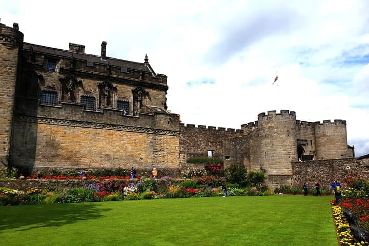 Private Day Tour to St Andrews & Stirling Castle from Edinburgh