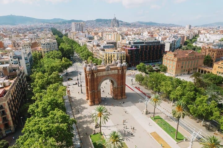 Barcelona Self-Guided Photo Safari: Capture Gaudí, La Rambla & Montjuïc in One Day photo 3