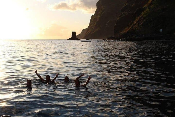 Madeira Sunset Cruise with Dinner and Swim at Calhau da Lapa photo 4