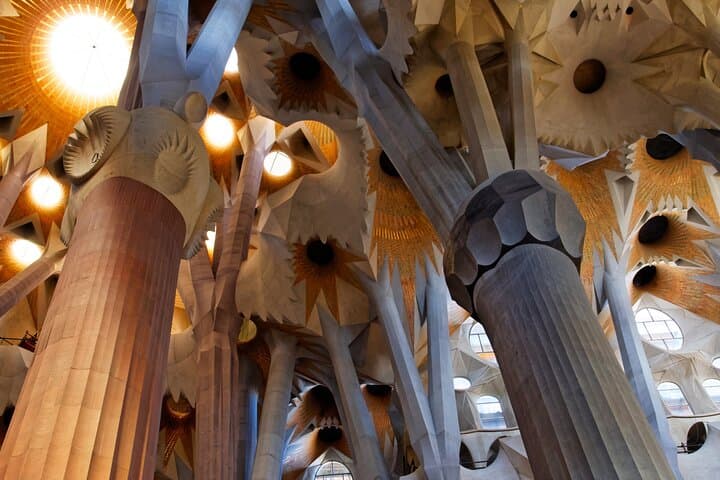 Sagrada Familia Guided Visit with Optional Barcelona Sailing photo 6