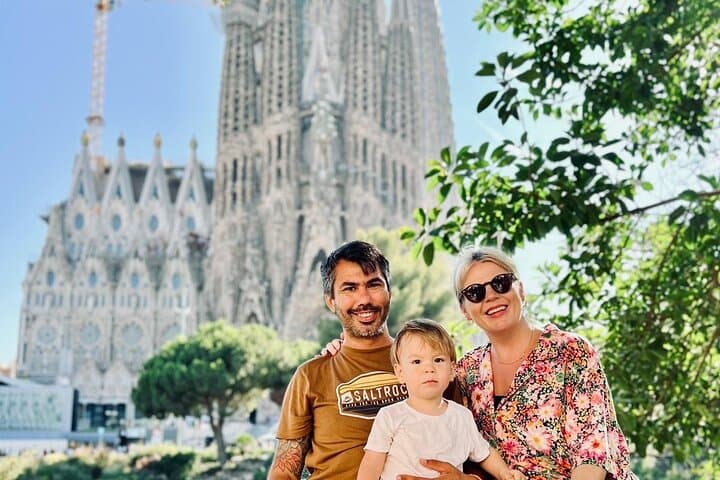 Sagrada Familia Guided Visit with Optional Barcelona Sailing photo 3