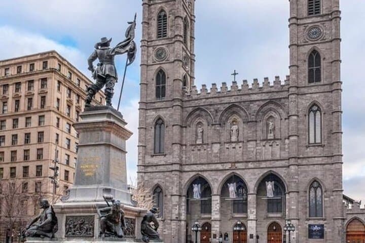 Montreal Downtown & Underground Walking Tour — Explore Historic Streets and the Underground City photo 4