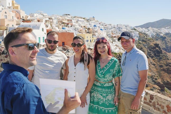 Santorini Family Day: Oia, Akrotiri & Perivolos Beach Tour photo 3