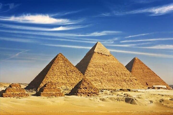 One-Day Giza Pyramids, Memphis & Sakkara Tour from Cairo