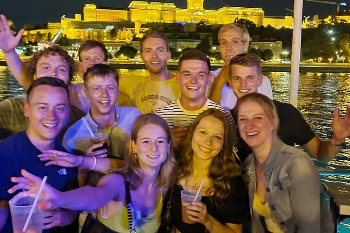 Personalized Pub Crawl in Budapest: Guided Nightlife Tour & Ruin Bar Experience photo 6