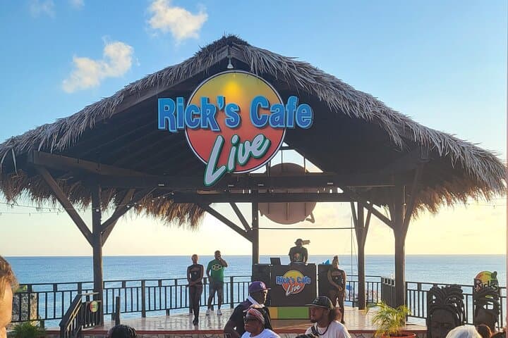 Unwind at Negril: A Jamaican Beach Escape photo 2