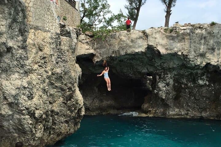 Unwind at Negril: A Jamaican Beach Escape photo 4