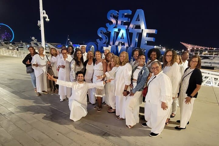 Dubai Dhow Cruise Dinner: Skyline Views, Live Shows & International Buffet photo 2