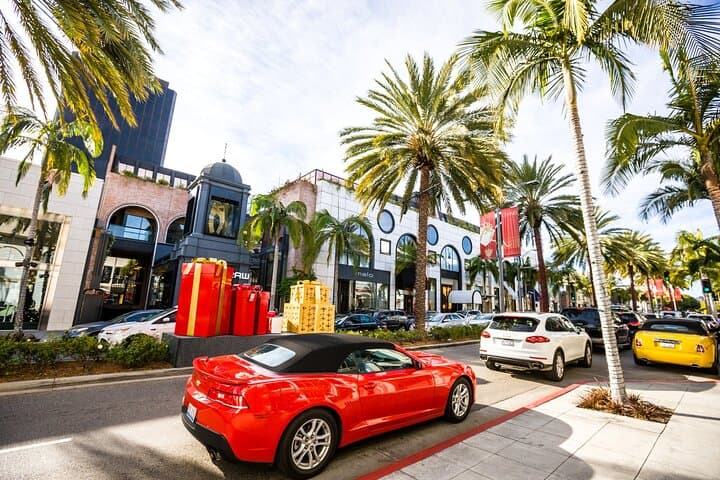 Private Hollywood & Celebrity Homes Bus Tour — Open‑Air LA Sightseeing photo 5