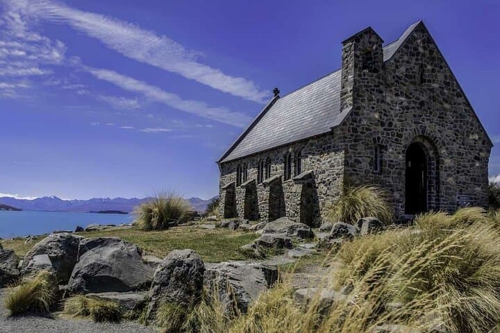 Mt Cook to Christchurch One-Way Small Group Tour via Lake Tekapo — Scenic Small-Group Transfer