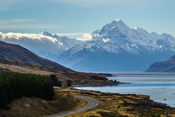 Mt Cook to Christchurch One-Way Small Group Tour via Lake Tekapo — Scenic Small-Group Transfer photo 4
