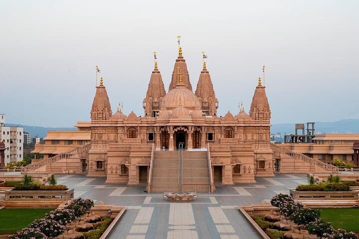 Day Trip to BAPS Hindu Mandir Abu Dhabi from Dubai — Temple Visit & Cultural Insight photo 5