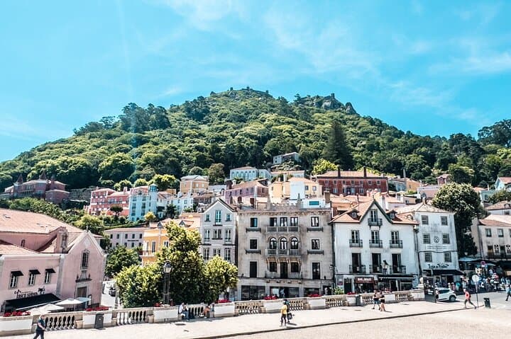 Off-Road 4x4 in Sintra: Hidden Trails, Secret Beaches & Vintage UMMs photo 4