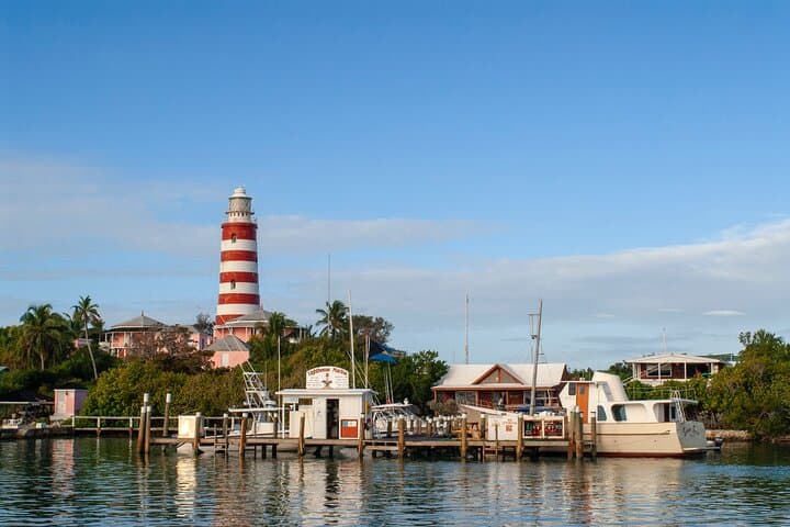 Private Half-Day Nassau Island Tour: Forts, Food & Graycliff Heritage photo 3