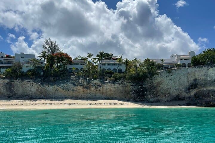 St Maarten Motorboat Cruise to Creole Rock, Tintamarre & Pinel photo 4