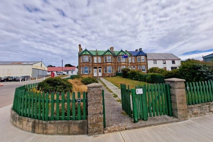 Stanley Penguin & Heritage Shore Tour — Gypsy Cove to Yorke Bay photo 4
