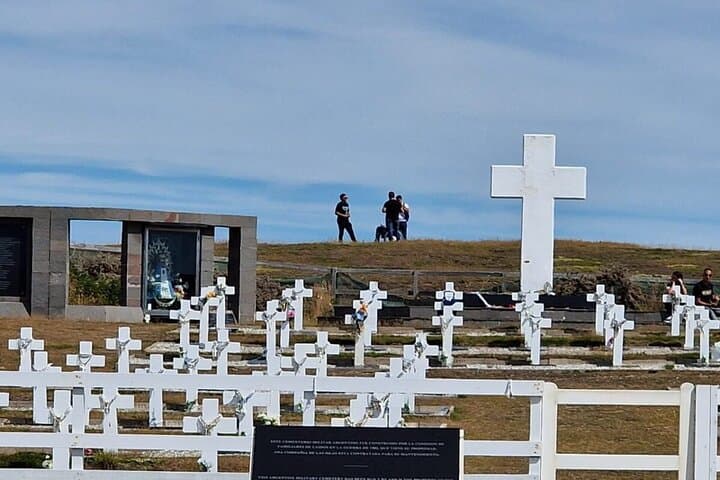 Argentine Military Cemetery Tour — Stanley to Darwin Falklands History Excursion photo 3
