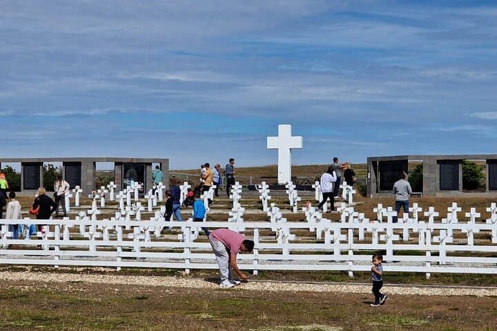Argentine Military Cemetery Tour — Stanley to Darwin Falklands History Excursion photo 6
