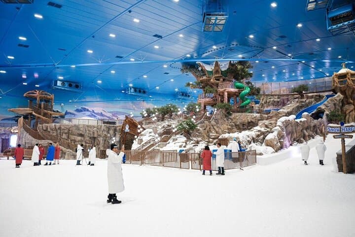 Snow Abu Dhabi: Indoor Winter Park Experience in the UAE Capital