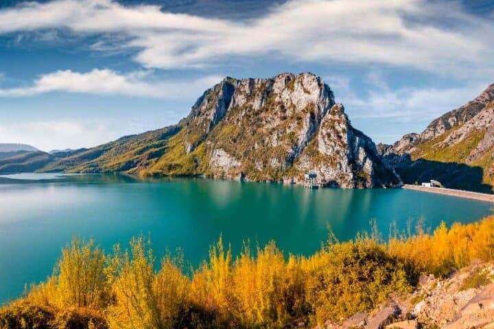 Bovilla Lake & Gamti Mountain Hike — Day Trip from Tirana photo 3