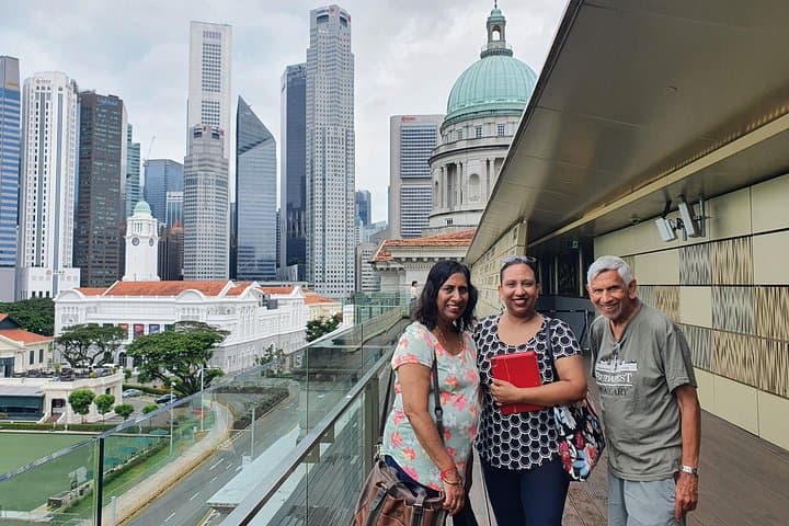 Private Singapore Walking Tour — Chinatown, Little India & Civic District Highlights photo 3