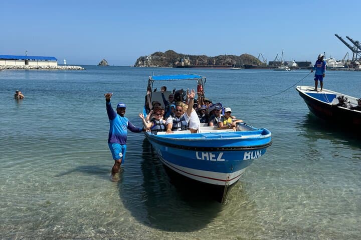 Maritime Adventure to Bahía de Cinto and Playa Cristal in Tayrona National Park