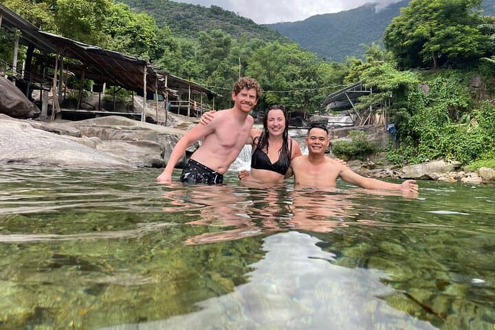 Conquer Hai Van Pass: Old Military Jeep Tour from Hoi An/Da Nang