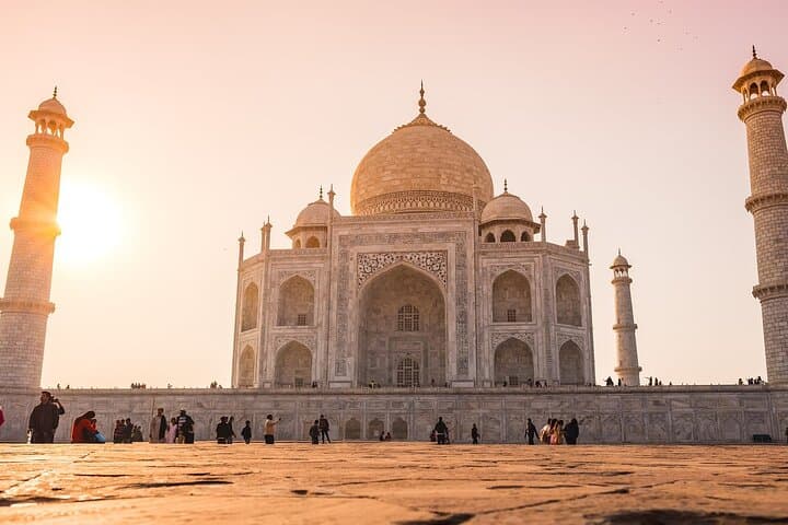 4-Day Golden Triangle: Jaipur, Agra & Delhi Cultural Tour