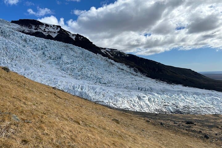 Glacier Hiking in Skaftafell — 4-Hour Ice Cave & Ice Climbing Adventure photo 4