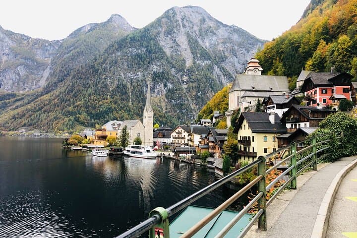 Day Trip from Vienna to Hallstatt: Skywalk, Salt Mine & Lake Boat photo 2
