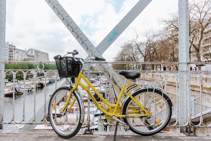 Paris Day Bike Rental at Le Peloton Café — Ride the Marais and Seine photo 4