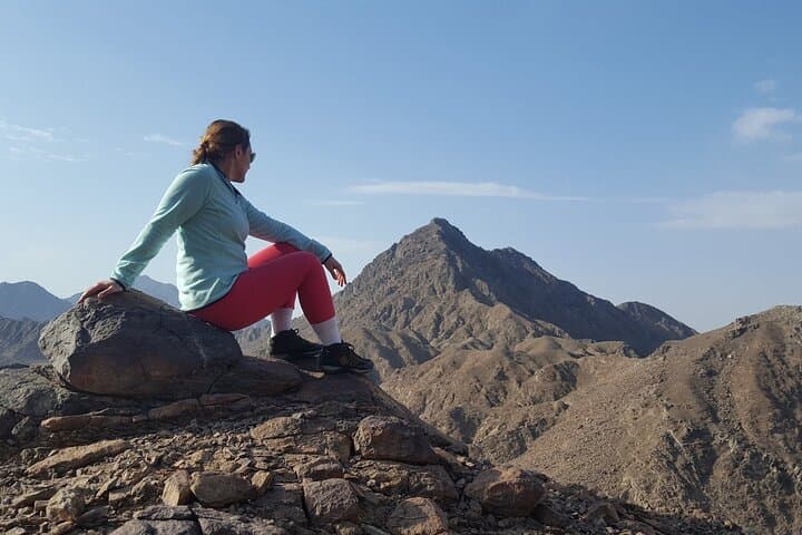 Wadi Shawka Dam Day Trip: Hike, Swim and Scenic Drive from Ras Al Khaimah photo 3