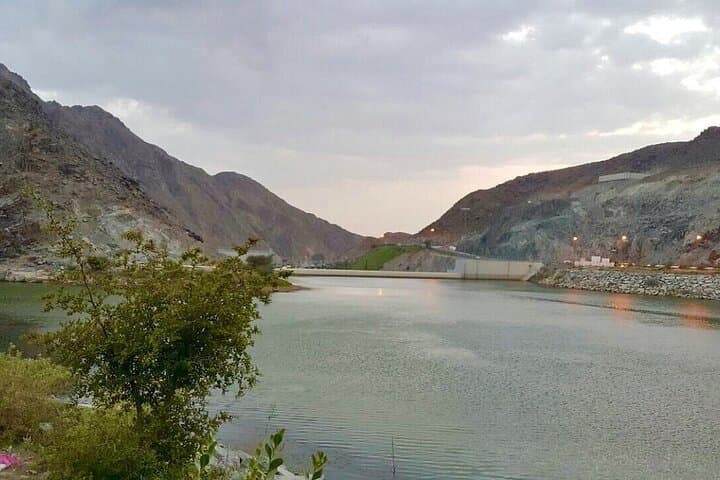 Wadi Shawka Dam Day Trip: Hike, Swim and Scenic Drive from Ras Al Khaimah photo 5