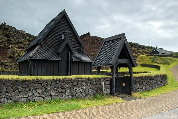 Vestmannaeyjar Puffins and Volcanoes — Day Tour from Reykjavík photo 3