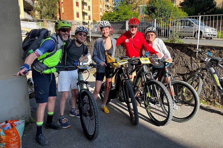 Chianti E-Bike Tour from Siena: Castles, Chianti Classico & Gravel Roads photo 2