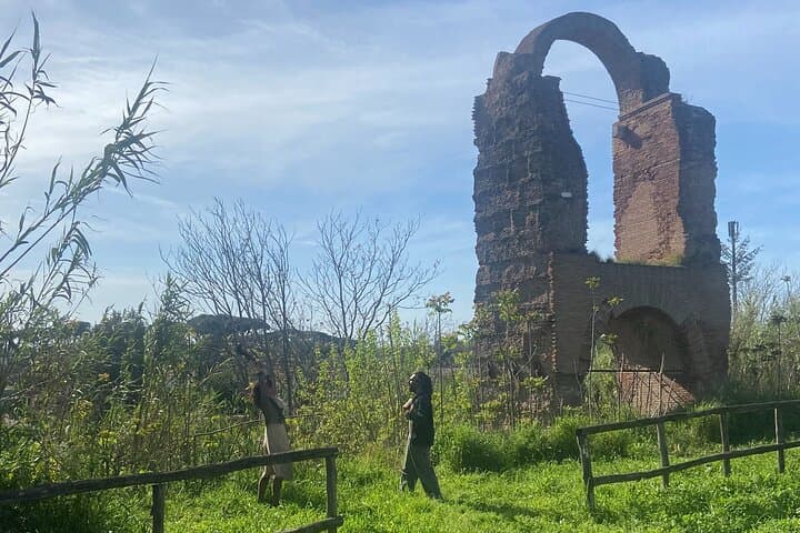 Early-Morning Fitwalking Along Rome’s Parco degli Acquedotti photo 3