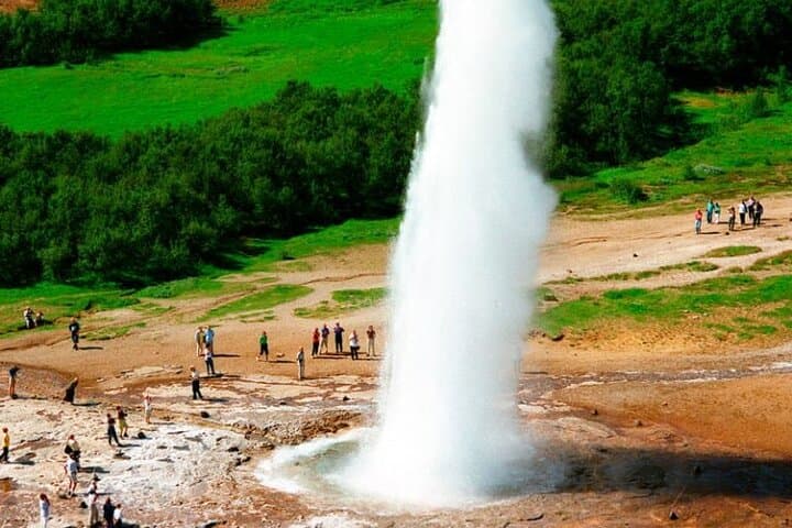 Golden Circle Private Guided Day Tour from Reykjavík with Optional Blue Lagoon photo 3