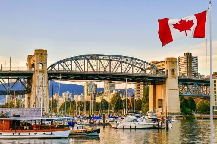 Vancouver Must-See Walking Tour: Stanley Park, Prospect Point & Granville Island photo 1