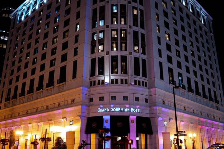 Orlando Haunted Pub Crawl: Boos and Booze Downtown Ghost Bar Tour photo 2