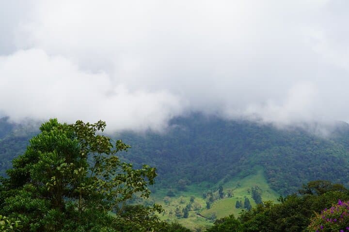 Bajos del Toro Waterfall Hiking Tour — Tesoro Escondido Waterfall & Natural Pools photo 3