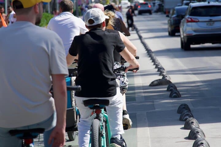 south-beach-bicycle-tour-miami-art-deco-ride photo 4