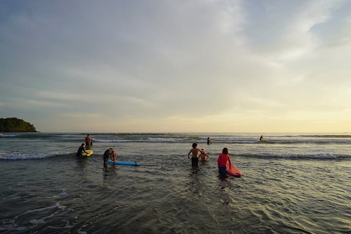 1-Hour Surf Lesson in Playa Venao: Learn to Ride Gentle Pacific Waves photo 6