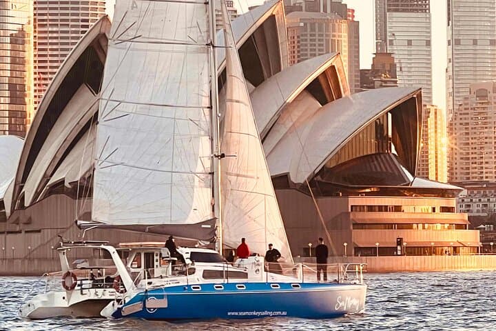 Sydney Private Whale Watching & Luxury Catamaran Sailing (Half-Day)