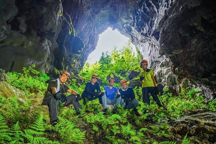 Pygmy Cave Camping & Abseil: 2-Day Hang Pygmy Expedition in Phong Nha photo 5