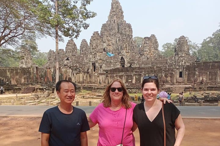 Private 2-Day Angkor Temples Tour: Sunrise at Angkor Wat & Sunset at Phnom Bakheng photo 3