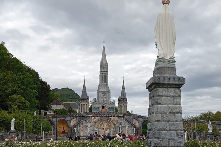 Marian Route from Barcelona: Montserrat, Meritxell & Lourdes Pilgrimage