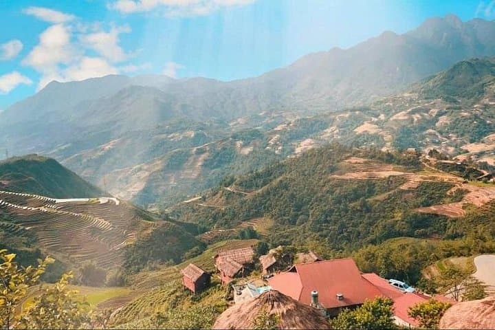 Private Full-Day Sapa Car Tour: Cat Cat, Lao Chai & Waterfall Routes photo 3