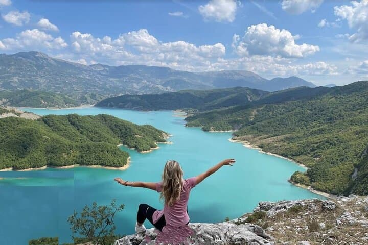 Tirana to Bovilla and Gamti: Day Hike Plus Durrës Highlights