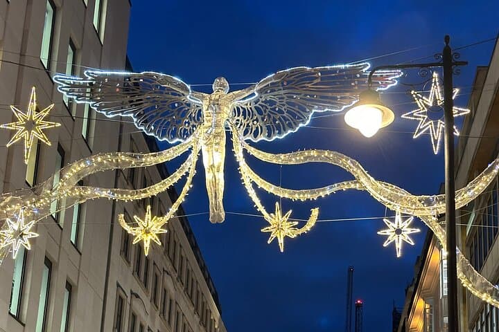 London Christmas Lights Walking Tour with Silent Disco & Festive Music photo 6