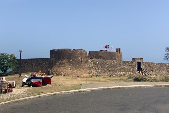 4-Hour Puerto Plata City Tour — Amber, Rum & Historic Forts photo 3